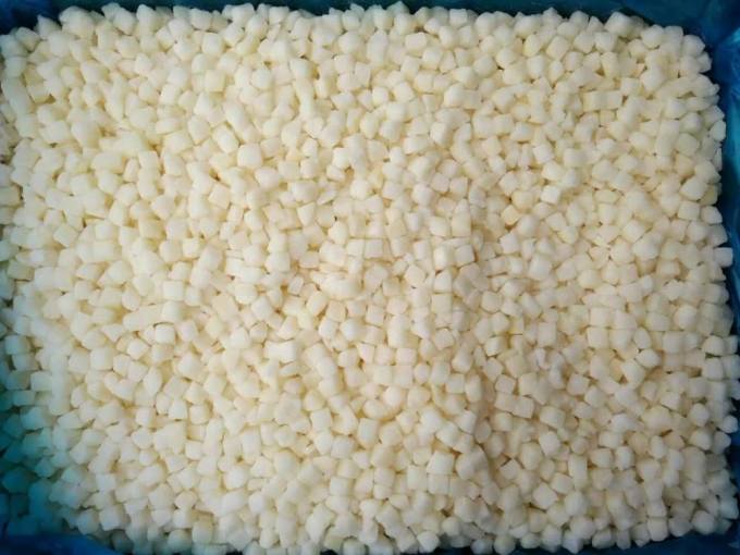 Chine Nouveaux IQF Congel&eacute;s D&eacute;s de pommes Cubes Tranches 10mm 6mm Pomme Fuji Fruits Poire Kiwi Mangue Ananas M&ucirc;re Cassis 1