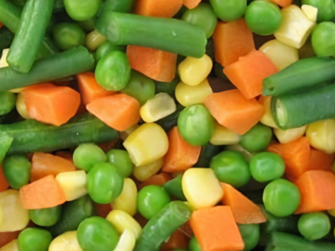 IQF Quatre l&eacute;gumes surgel&eacute;s pois vert et grains de ma&iuml;s sucr&eacute;s carottes et haricots verts 4
