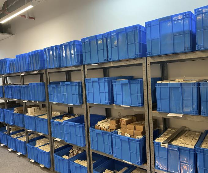 Framboises fra&icirc;ches congel&eacute;es de haute qualit&eacute;, s&eacute;lectionn&eacute;es pour leur go&ucirc;t sucr&eacute;, pour les jus, les desserts, les milkshakes. 7